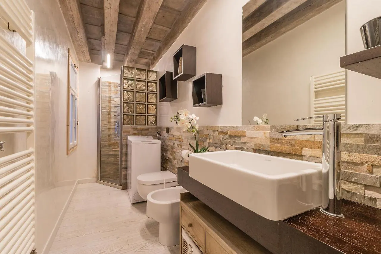 San Polo 2140 In The Heart Of Venice Apartment